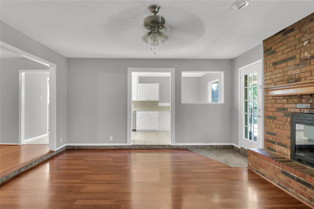 8413 Glenann Drive