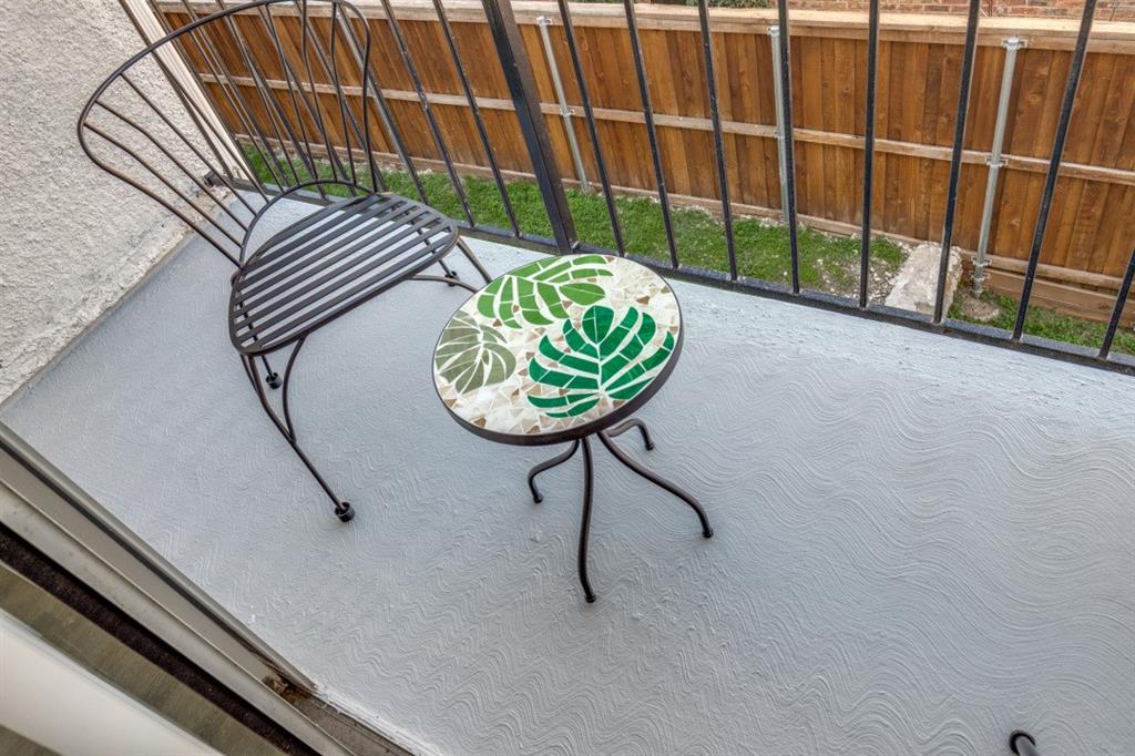 Cole Ave Condo 4221 - Residential