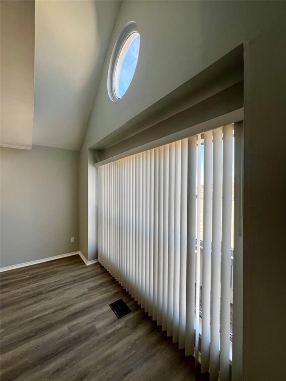 Cole Ave Condo 4221 - Residential