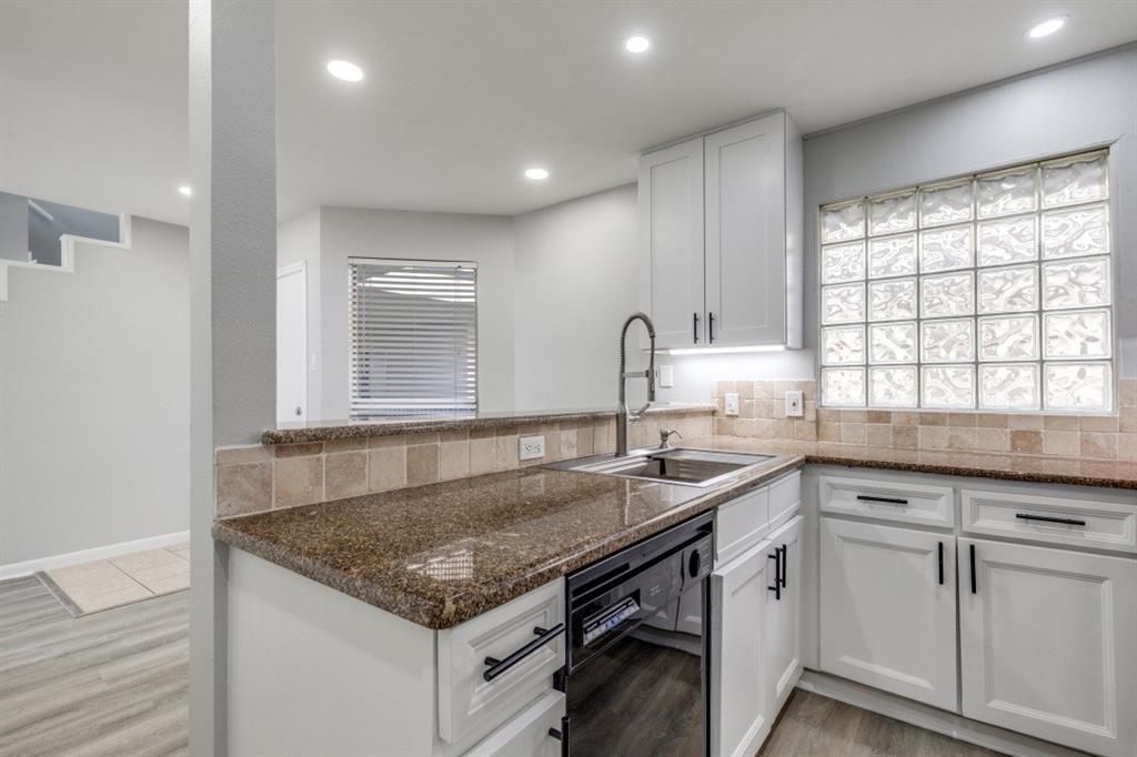 Cole Ave Condo 4221 - Residential