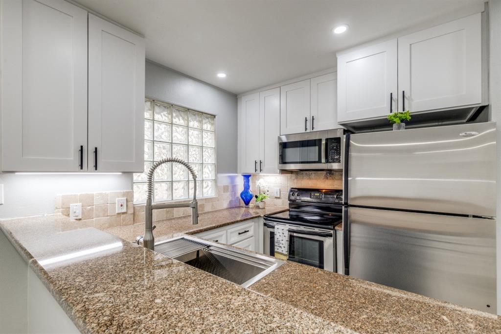 Cole Ave Condo 4221 - Residential