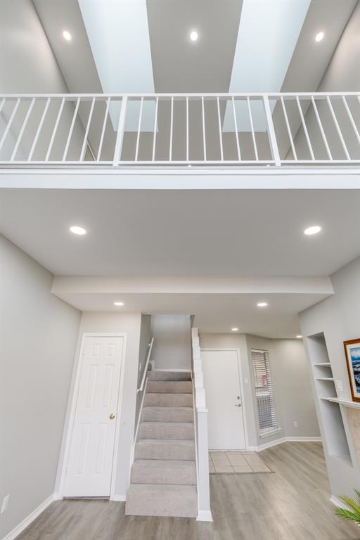 Cole Ave Condo 4221 - Residential