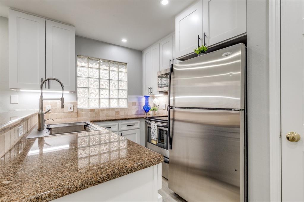 Cole Ave Condo 4221 - Residential