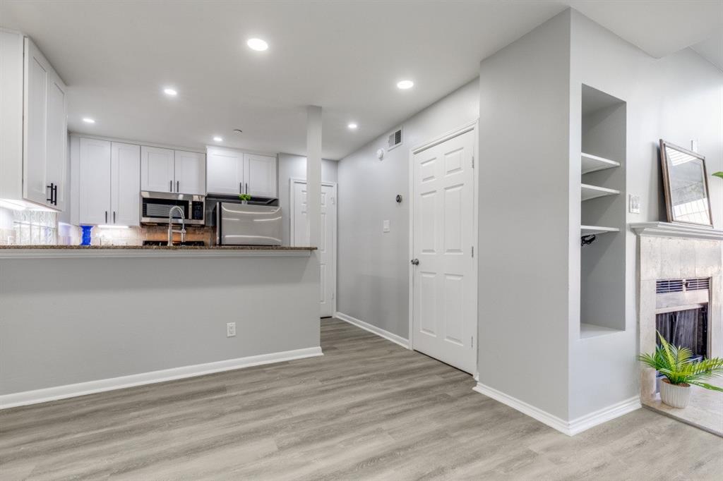 Cole Ave Condo 4221 - Residential