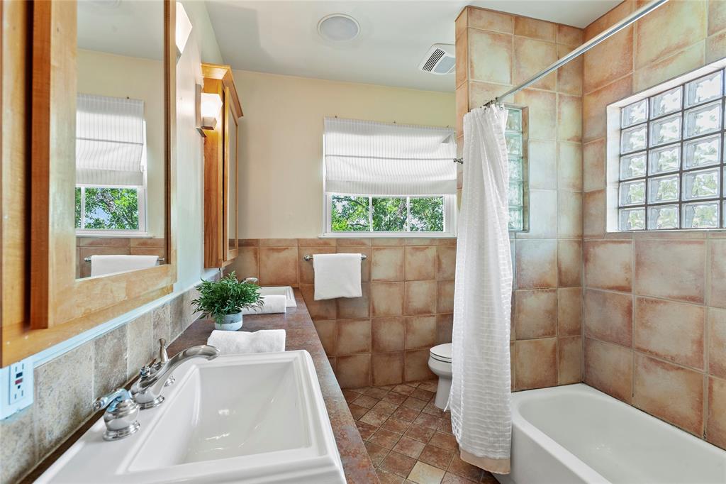 Oak Cliff Annex - Residential