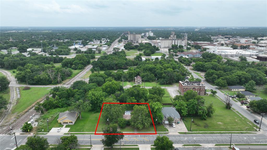 520 E Brockett Street
