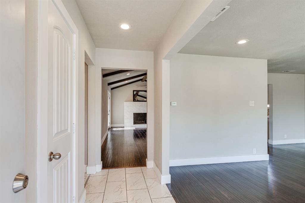 704 S Waterview Drive