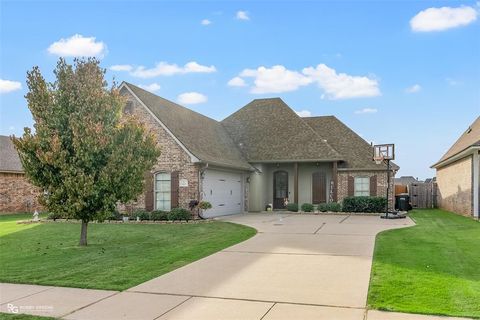 Photo of 307 Newport Lane, Benton, LA 71006 (MLS # 21095771) Photo of 307 Newport Lane, Benton, LA 71006 (MLS # 21095771)