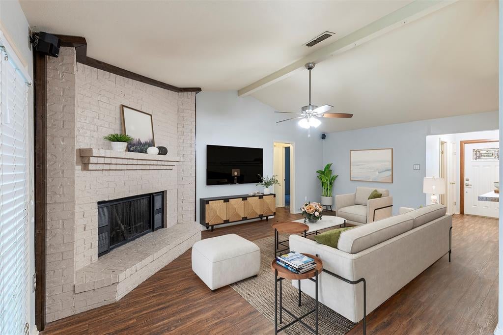 3912 Longstraw Drive