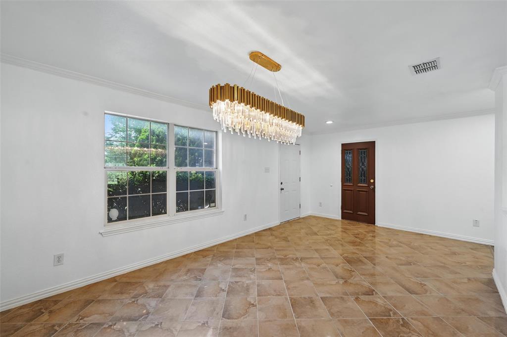 4800 Sleepy Ridge Circle