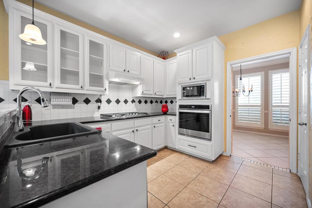 6308 Cobblestone Lane