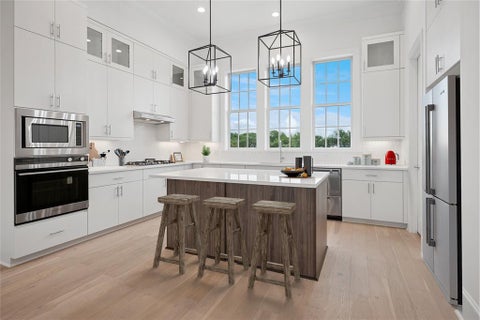 Property photo of 5033 Magnolia Circle, Addison, TX 75001
