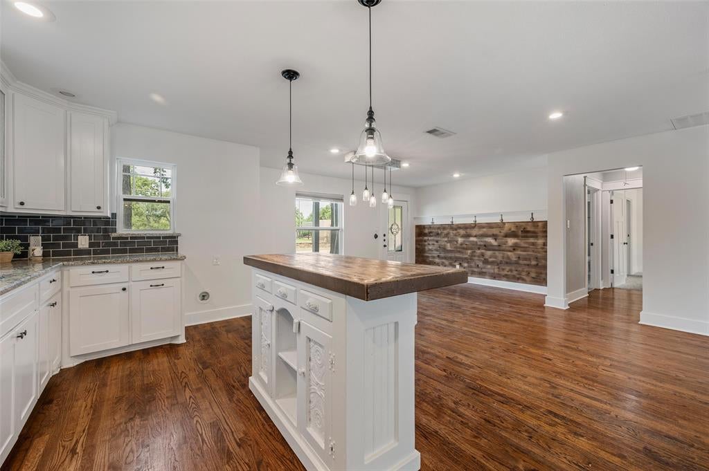 2524 Watauga Road