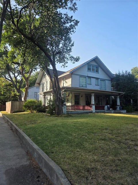Photo of 5003 Victor Street, Dallas, TX 75214 (MLS # 21368853)