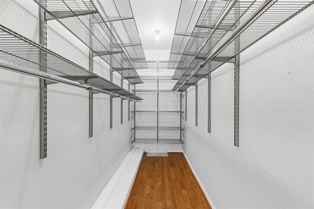 Fountain Royale Orleans W - Residential