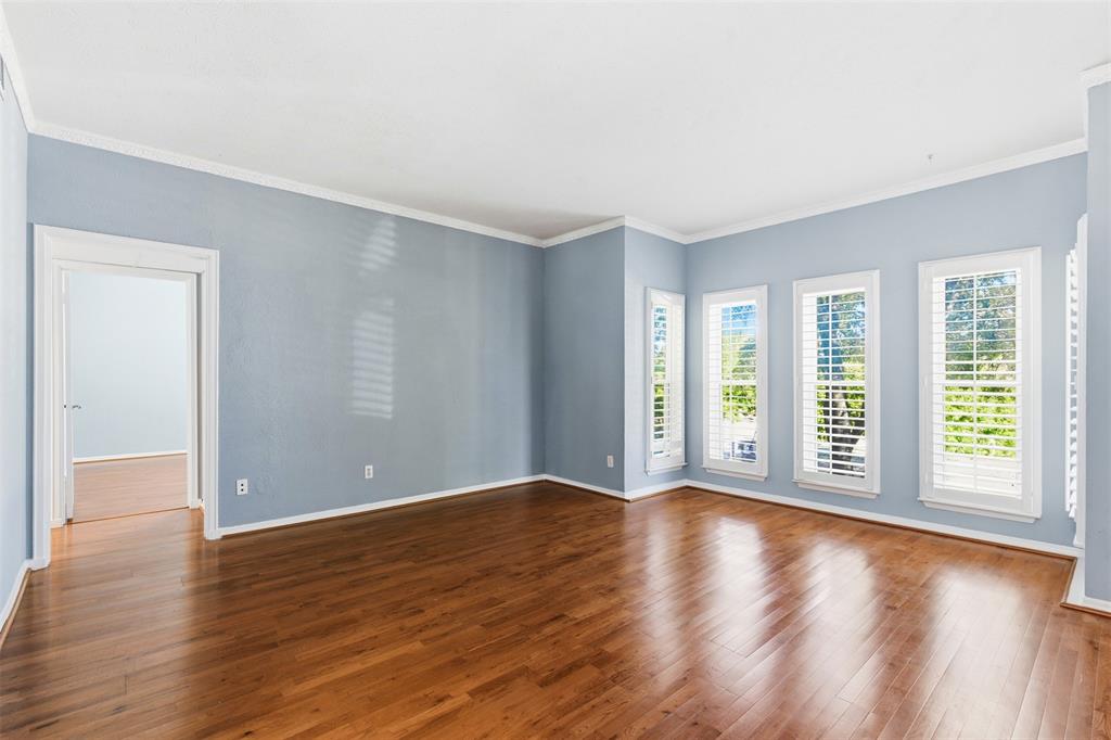 Fountain Royale Orleans W - Residential