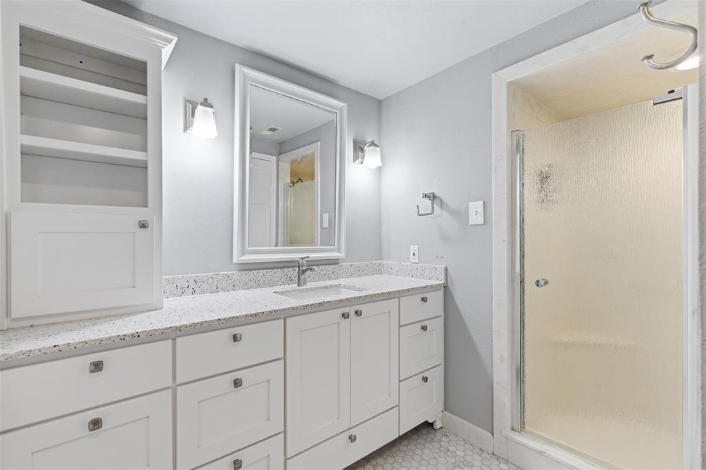 Fountain Royale Orleans W - Residential