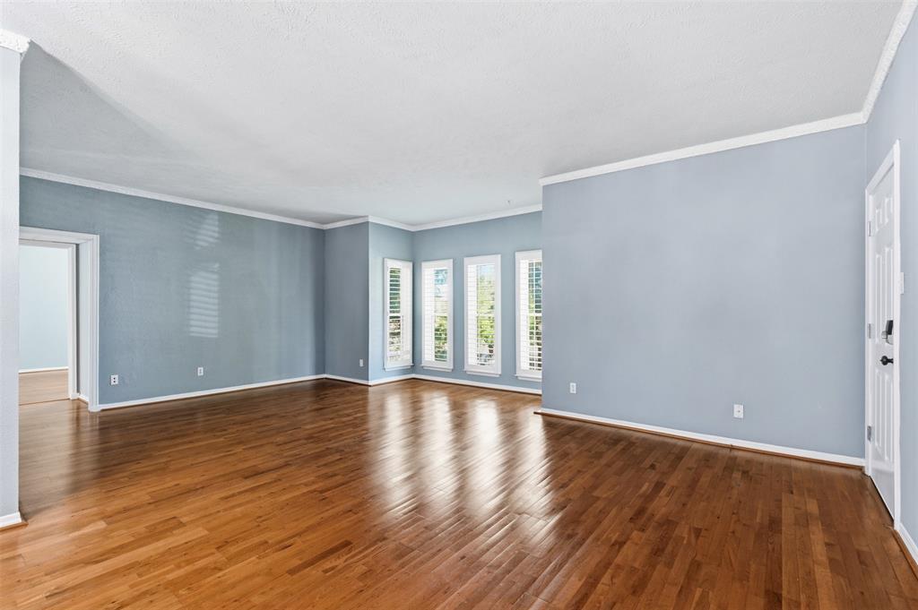 Fountain Royale Orleans W - Residential