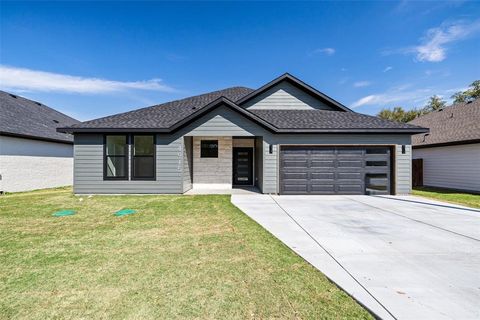 4915 Wichita Street Granbury TX 76048