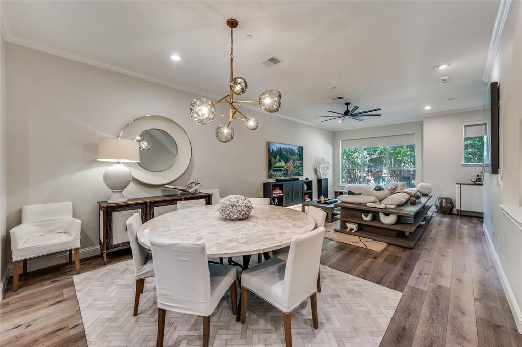 Photo for 4315 Holland Avenue #8, Dallas, TX 75219 (MLS # 21069694)