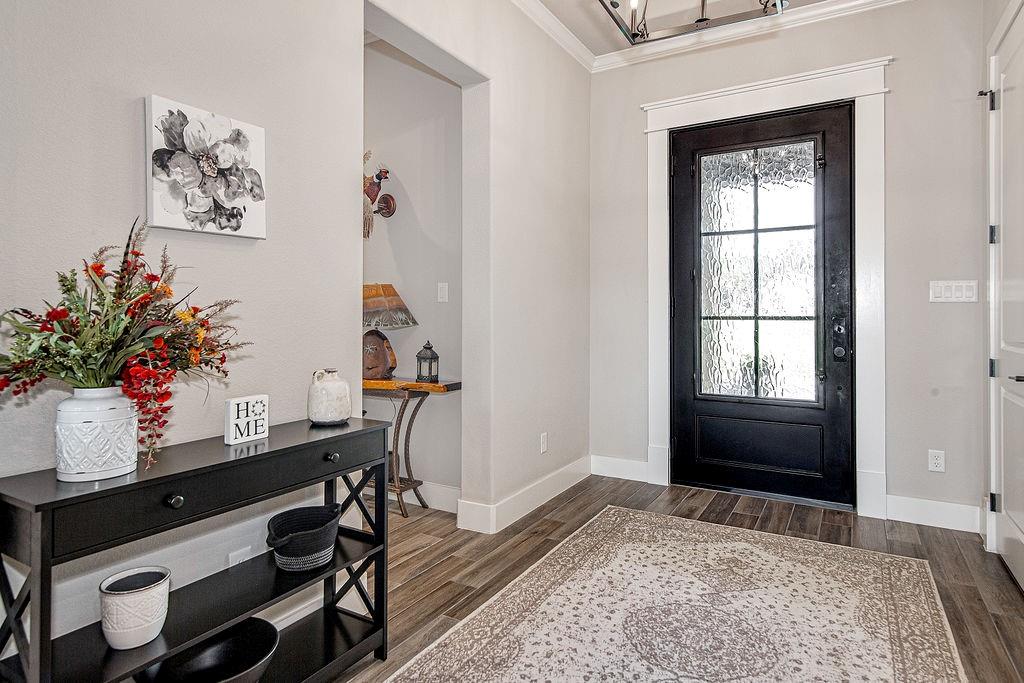 6016 Bella Terra Lane