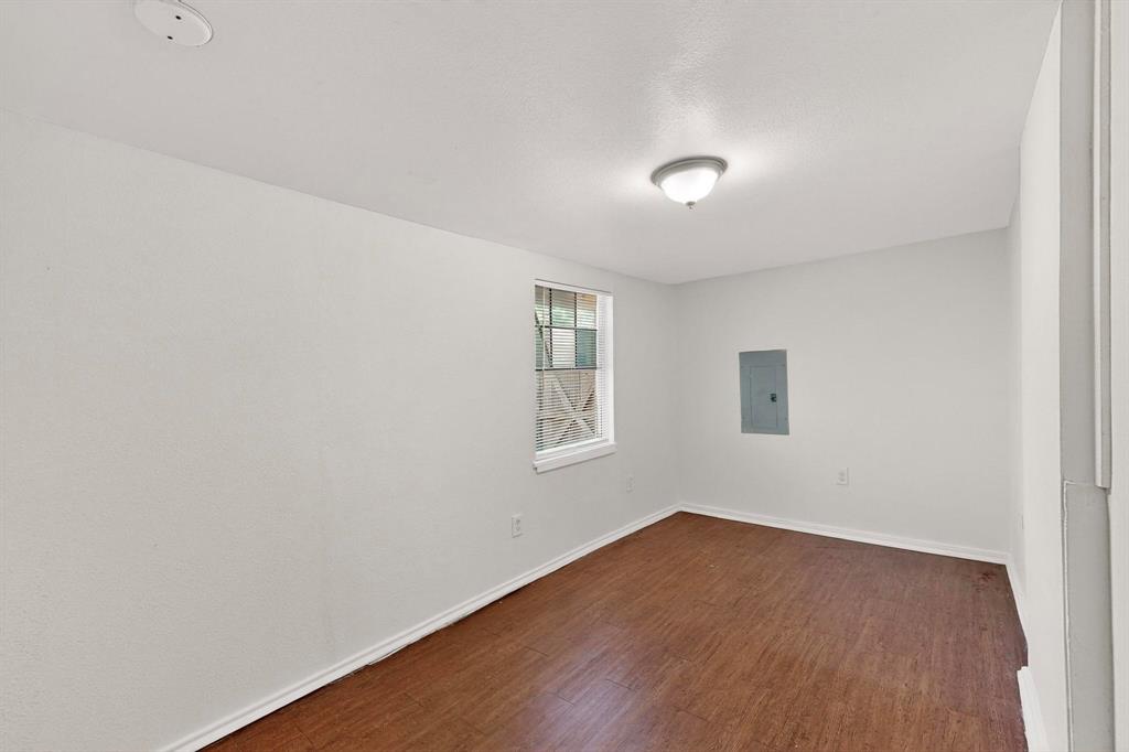 Robert Moore - Residential Lease