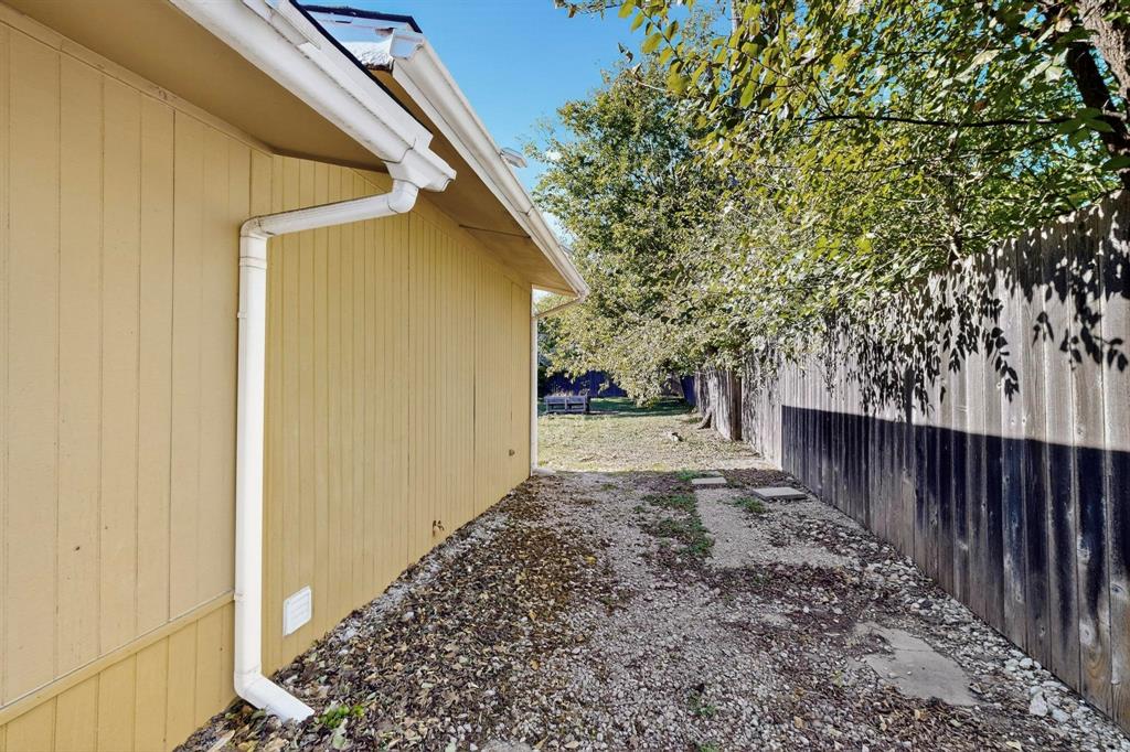 Robert Moore - Residential Lease