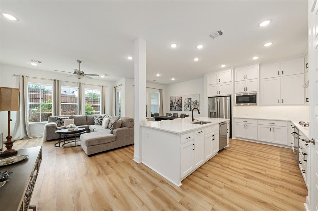 2014 White Grove Drive