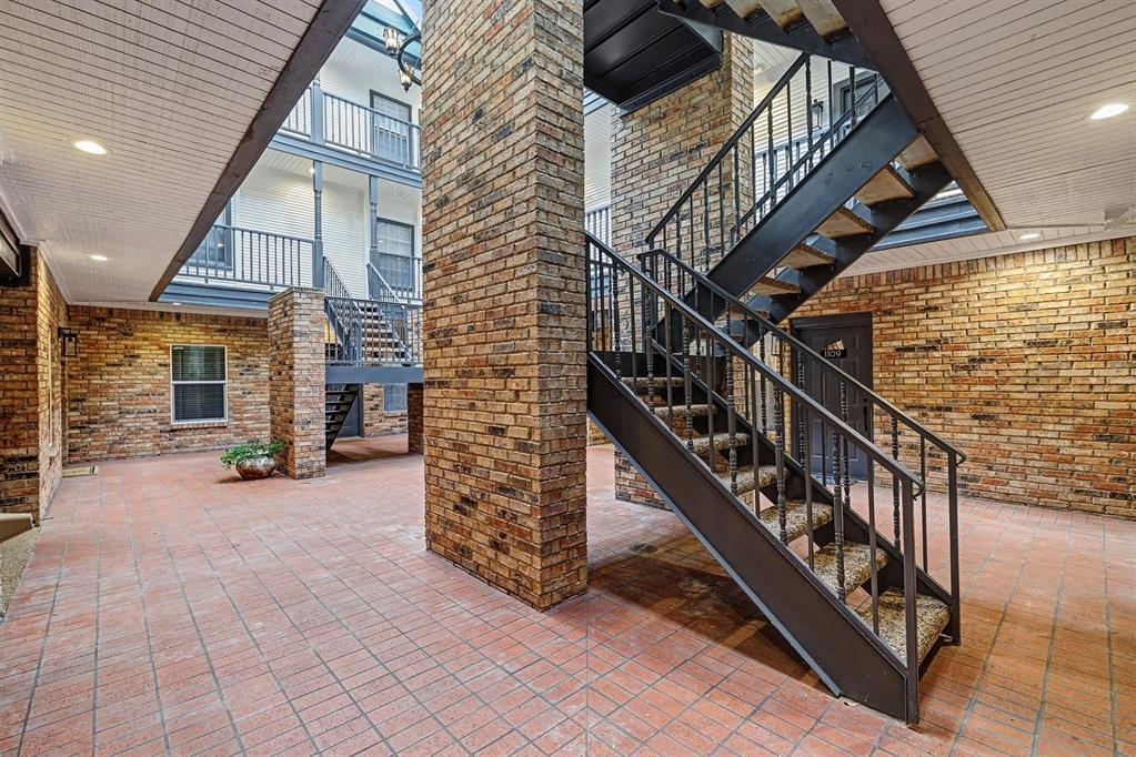 Parkway Quarters Condos - Residential