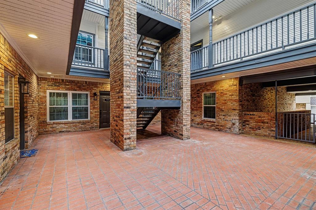 Parkway Quarters Condos - Residential