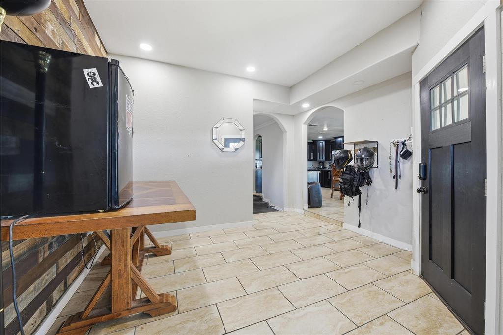 379 Private Road #4650