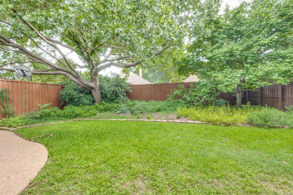 828 Blue Jay Lane