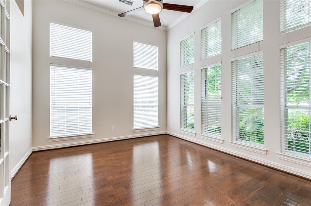 828 Blue Jay Lane