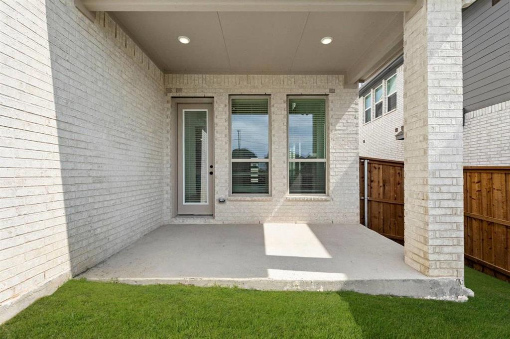 817 Meadow Spring Lane