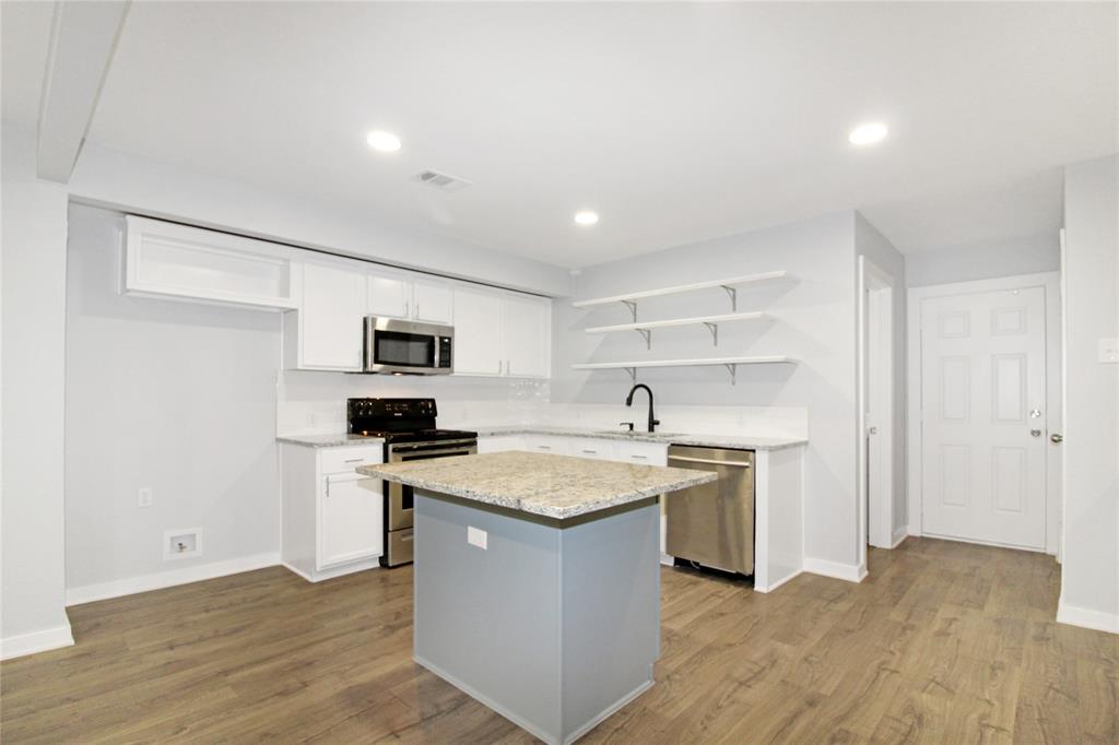 Club Lake Estates - Residential