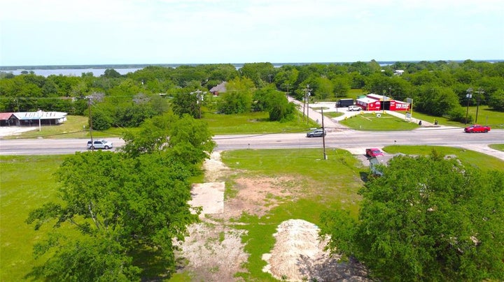 Photo 1 of 11 — 141 E State Highway 276, West Tawakoni, TX 75474
