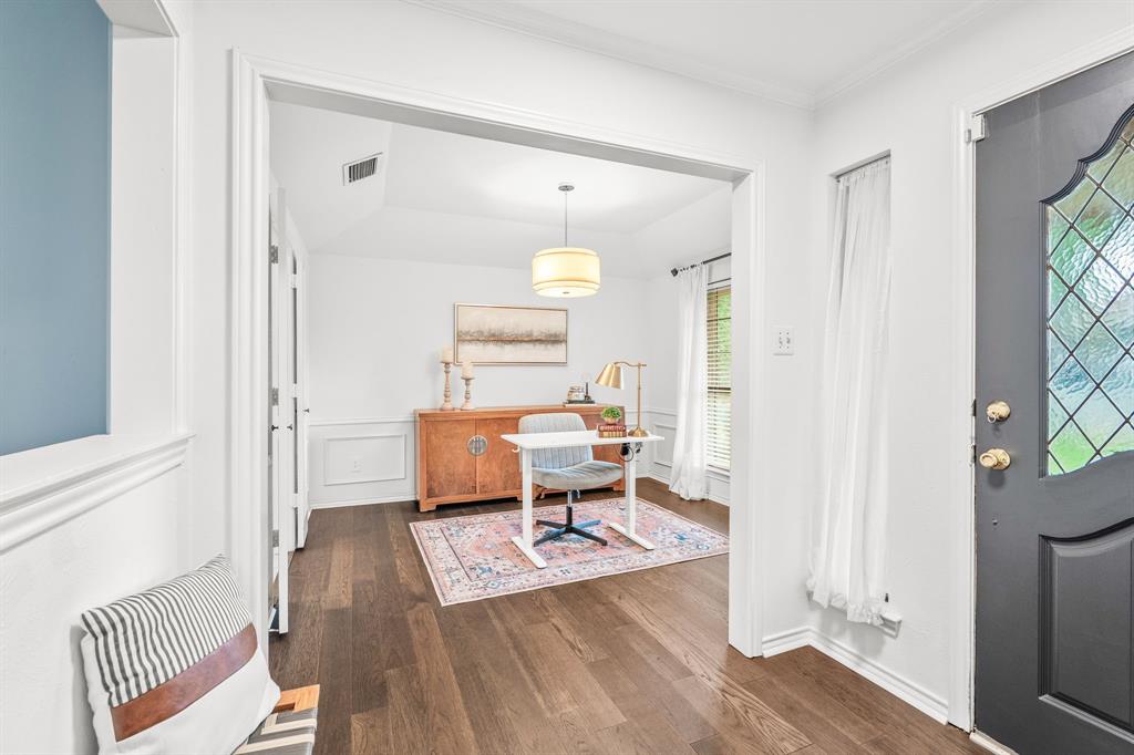 4405 Avonshire Lane