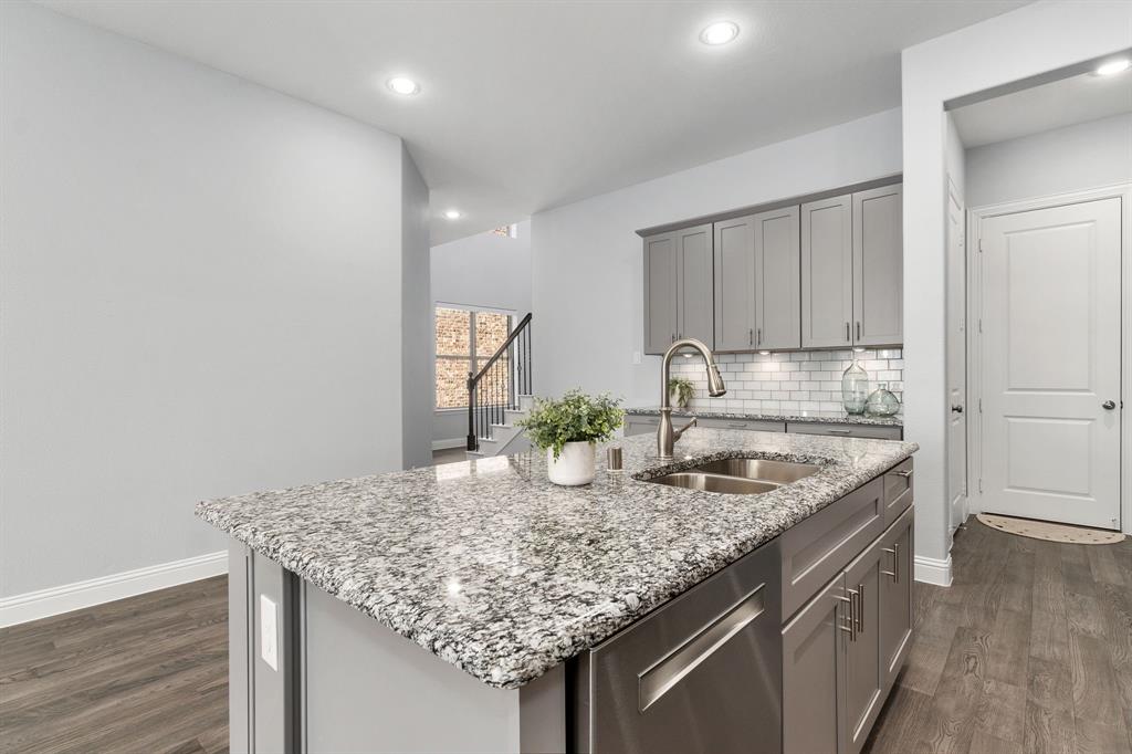 Villages Of Prairie Commons West - Residential