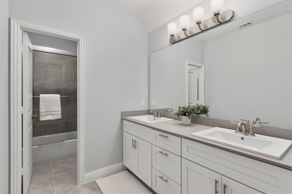 Villages Of Prairie Commons West - Residential