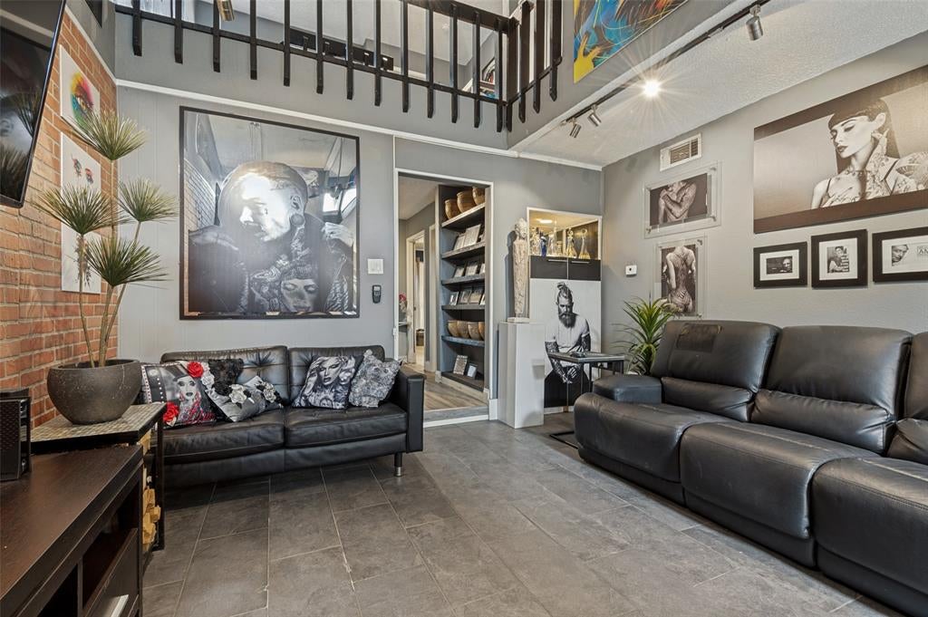 606 Campana Court