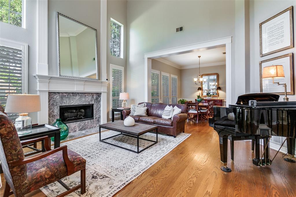 6852 Colonnade Drive