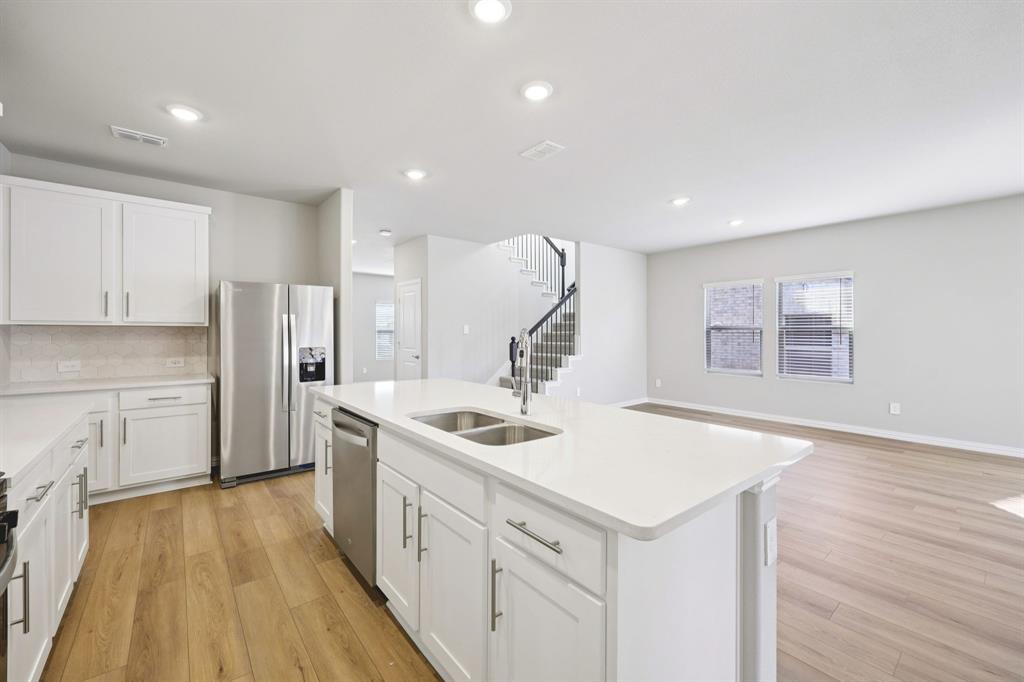 801 London Town Lane