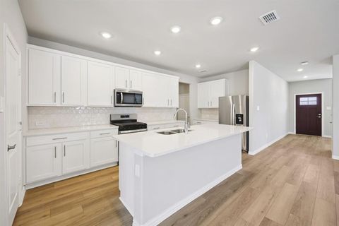 801 London Town Lane Princeton TX 75071