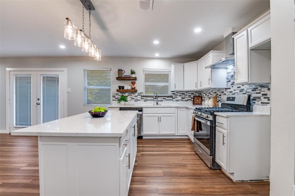 4316 Oak Trail