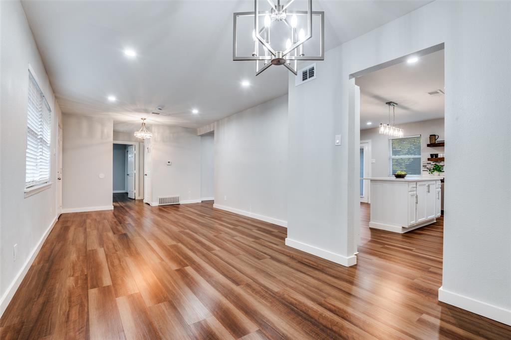 4316 Oak Trail