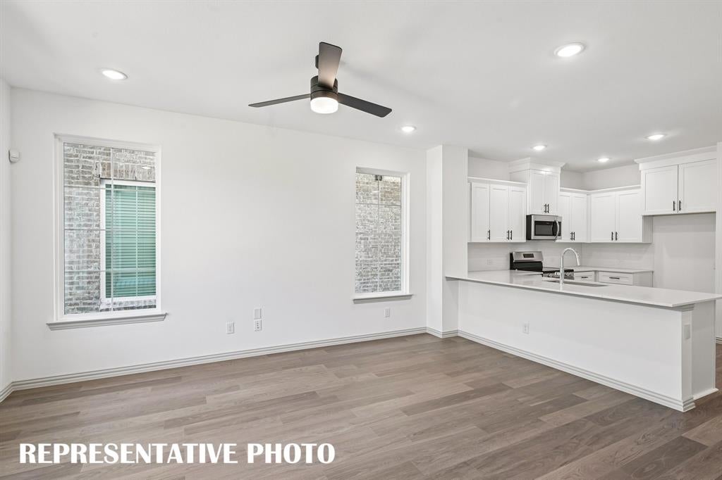 5302 Springlake Parkway