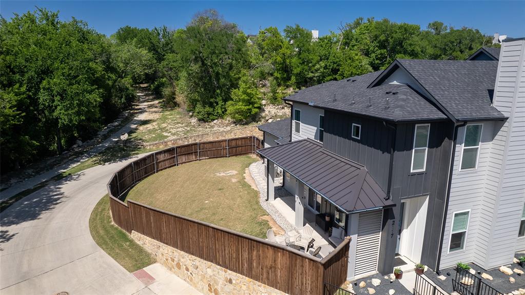 2117 River East Lane