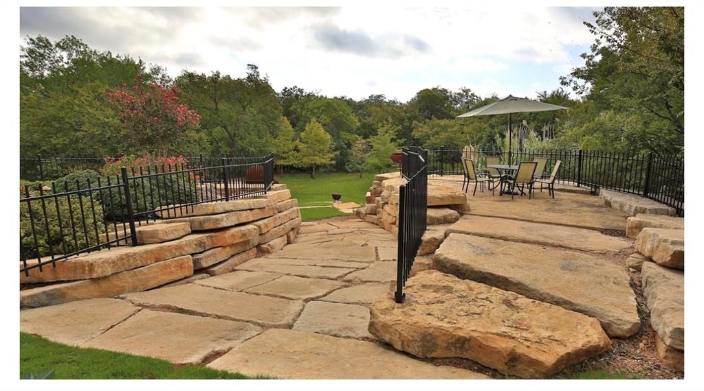 Elmwood West - Residential