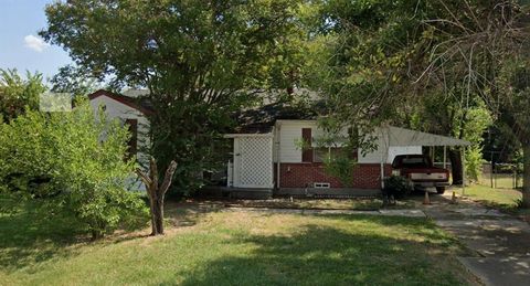 Photo of 2324 Brockbank Drive, Irving, TX 75062 (MLS # 21119987)