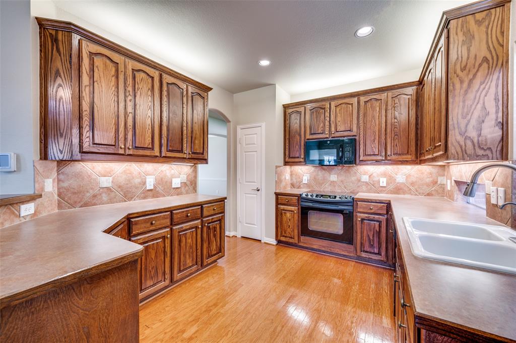 3912 Sovereign Drive